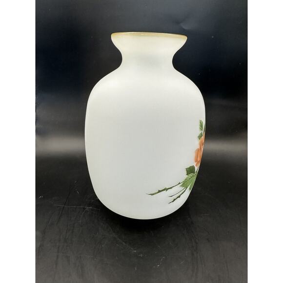 Vintage Japanese White Satin Glass Vase with Hand Painted Peach Roses Gilt Edge - Picture 6 of 8